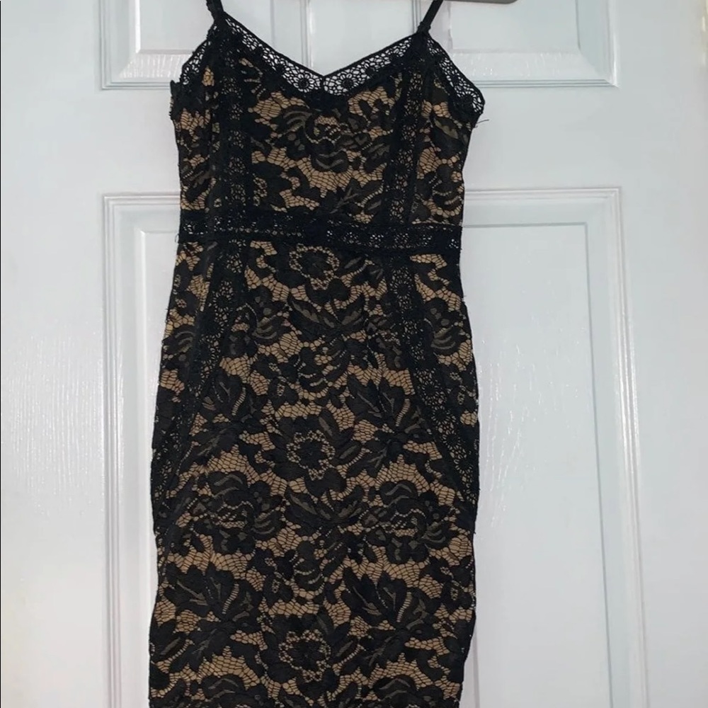 Black bodycon dress